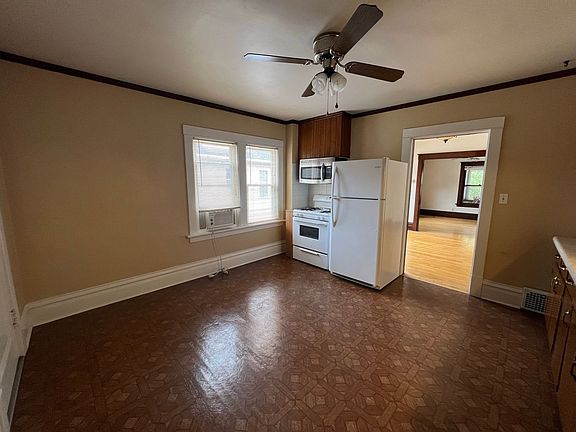 2nd image of 726 N 7th St #1/2