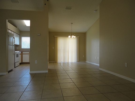 4th image of 4524 Reynolds Creek Ave