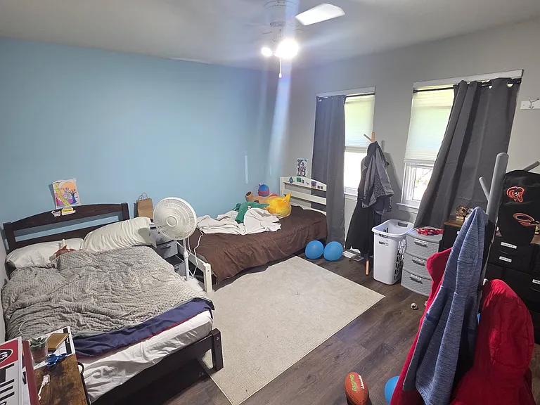9807 Empire Ct — Photo 12