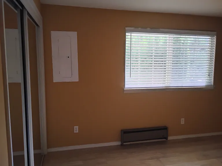 6148 NE 184th St — Photo 19