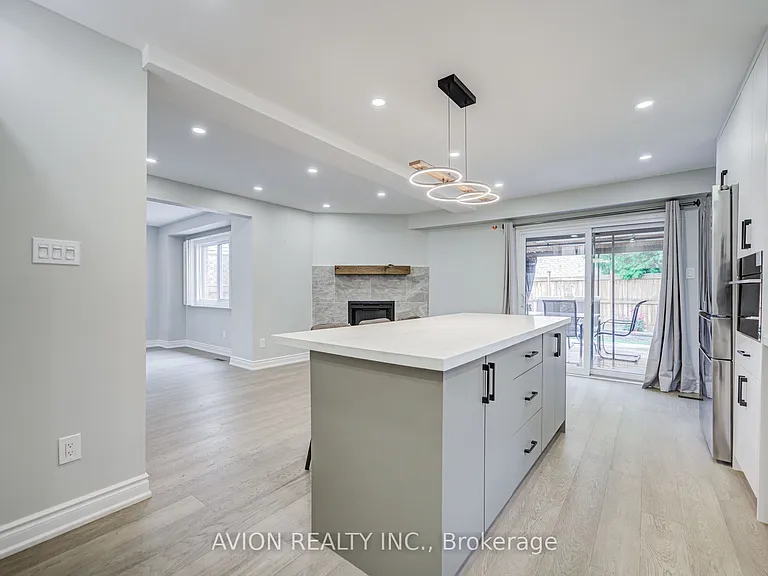 9 Falan Heights Cres — Photo 18