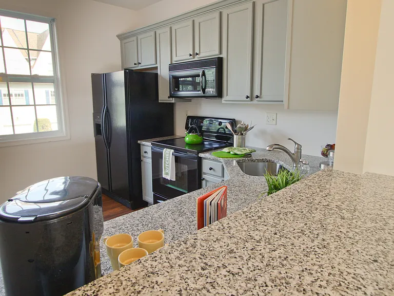 Kitchen bar