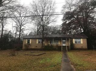 301 Dixon Rd, Lancaster, SC 29720