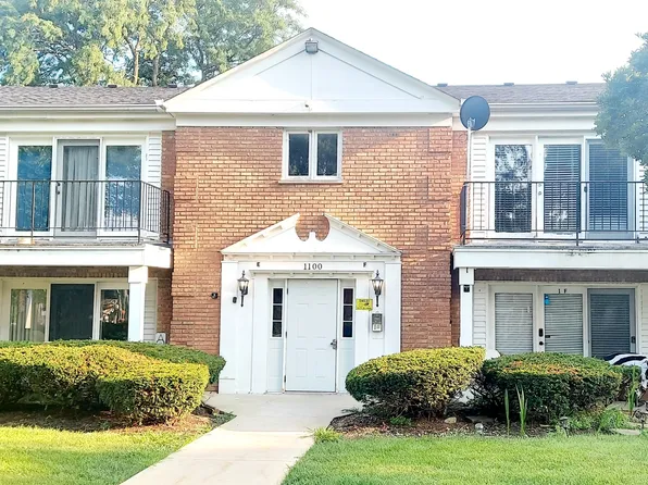 1100 N Farnsworth Ave APT 2F, Aurora, IL 60505