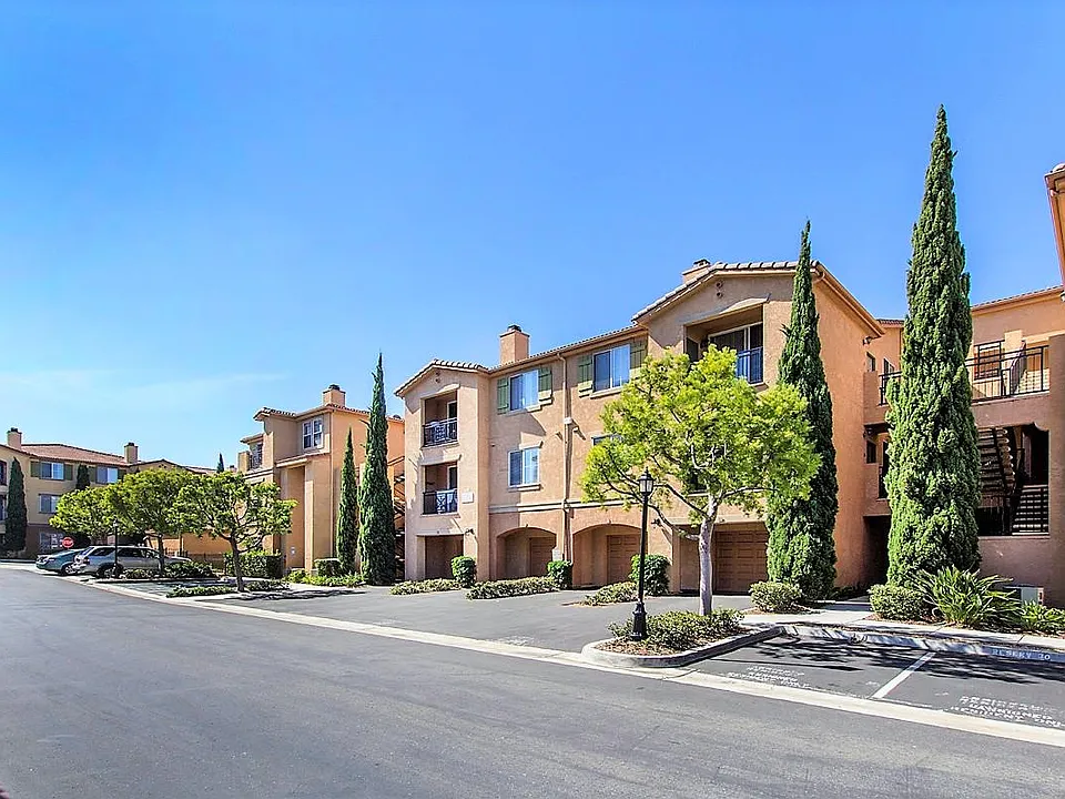 3825 Elijah Ct #324