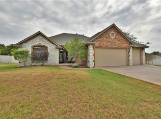 2355 Blue Spruce Dr, Blanchard, OK 73010