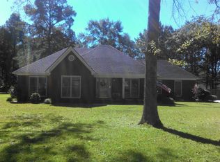 204 Mossberg Cir, Statesboro, GA 30461