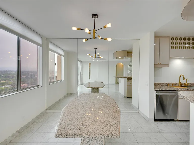 10747 Wilshire Blvd #1407 — Photo 14
