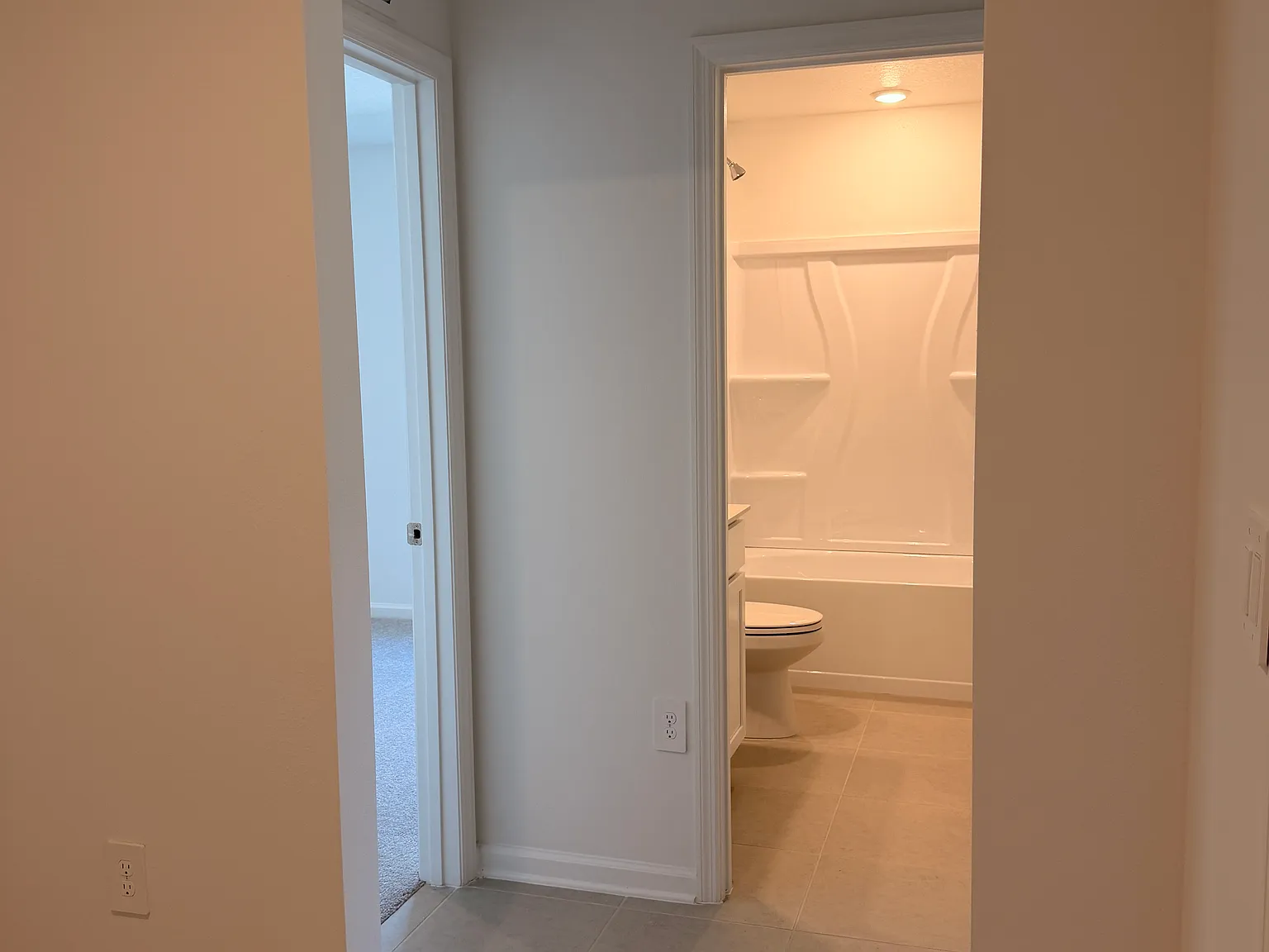 4 bed, 2174 sqft, $2,500 — Photo 2