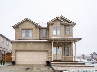 32 Barker Pkwy, Thorold, ON L2V0H3