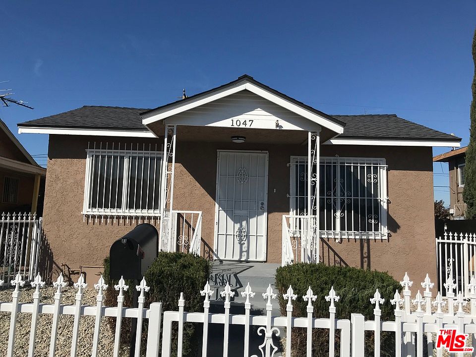 1st image of 1047 W 98th St