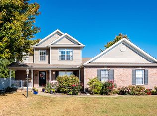 610 Westminster Dr, Washington, IL 61571