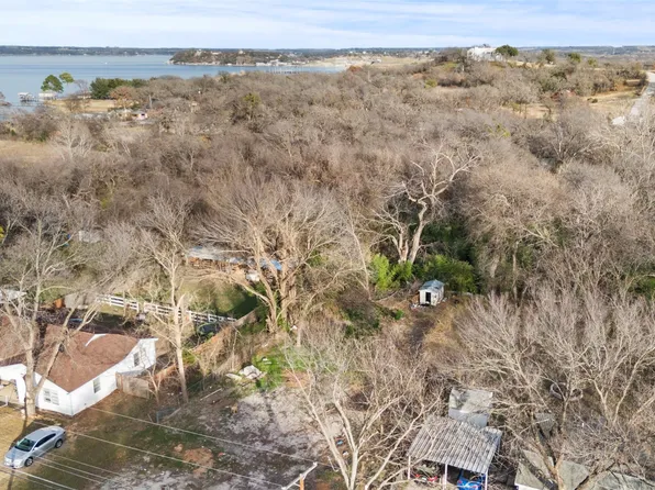 620 Alameda Rd, Azle, TX 76020