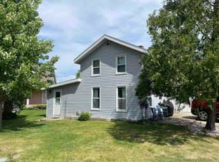 5904 Lake Edge Rd, Mc Farland, WI 53558