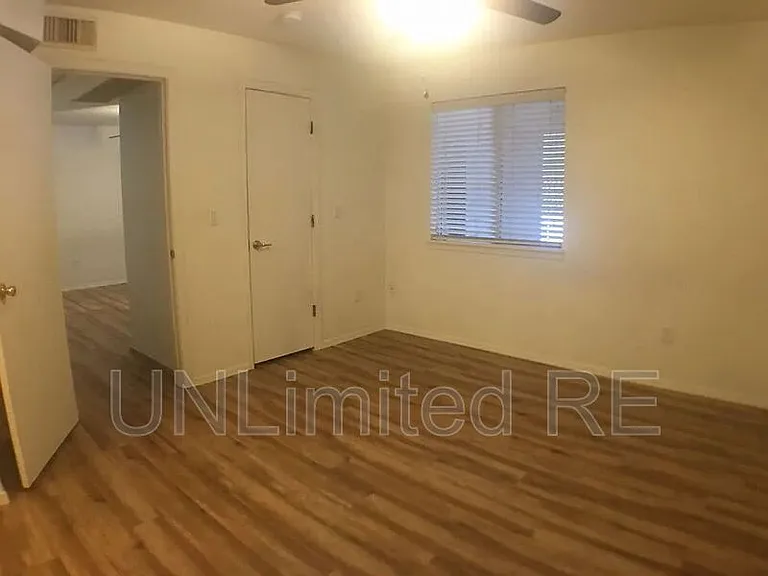 1385 W University Ave #189 — Photo 7