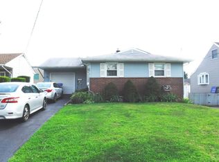 13B Concord Rd, Iselin, NJ 08830