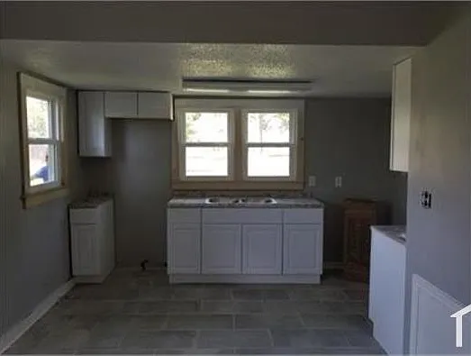 3218 Alpine St SW — Photo 3