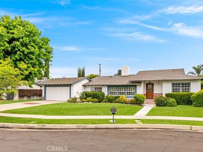 23715 Tiara St, Woodland Hills, CA, 91367