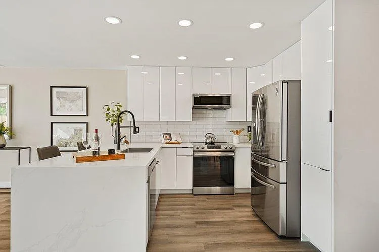 2 bed, 1120 sqft, $6,500 — Photo 4