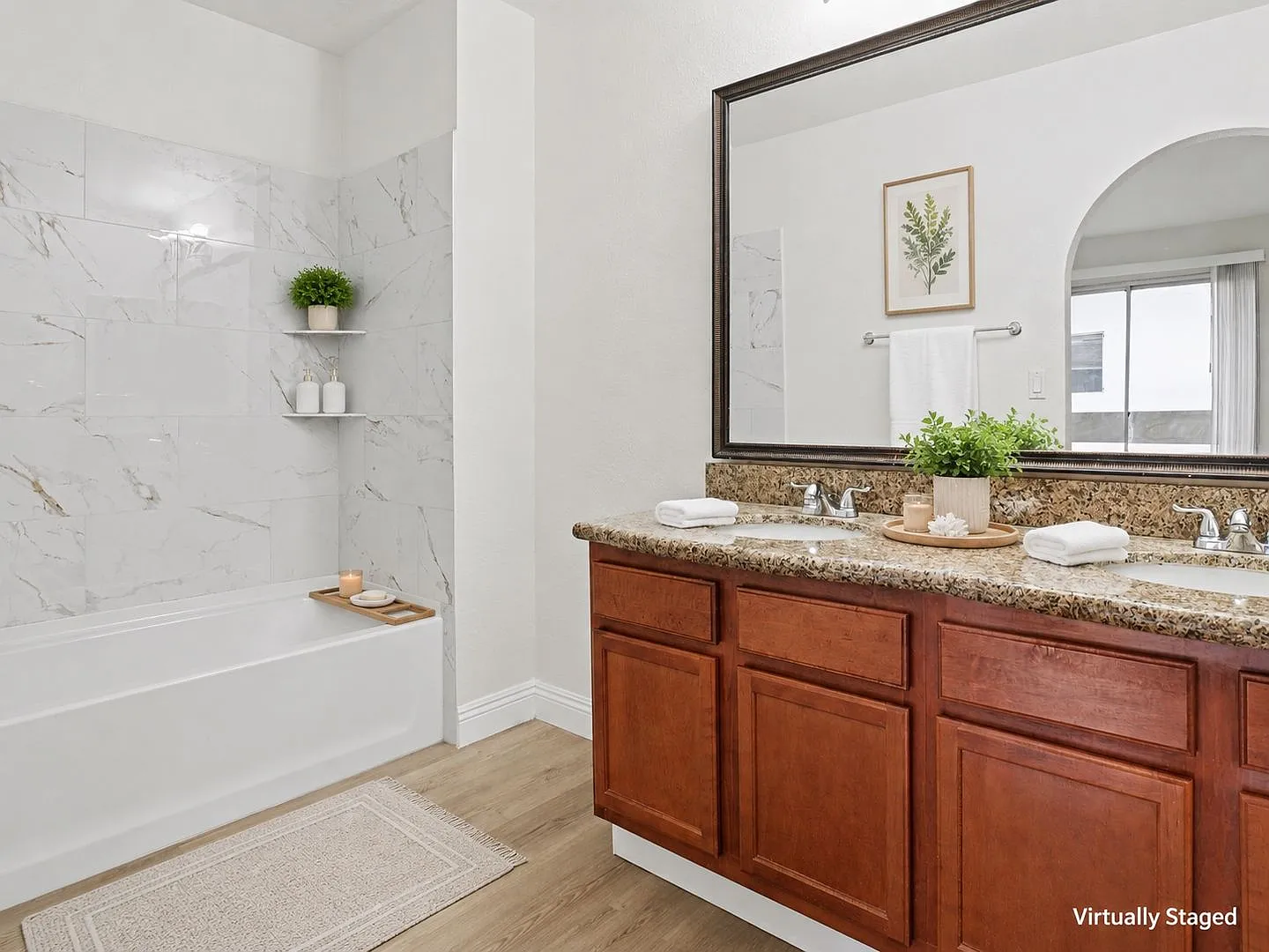 Spacious 2bed/2bath Condo * Second Floor Unit* — Photo 2