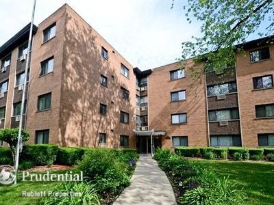 1600 W Greenleaf Ave APT 404, Chicago, IL, 60626