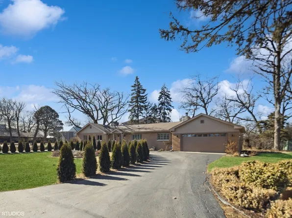 31 Hickory Dr, Oak Brook, IL 60523