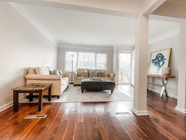 426 Hillcrest Ave — Photo 3