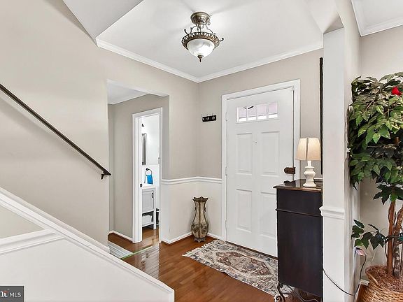 4th image of 9056 Brook Ford Rd