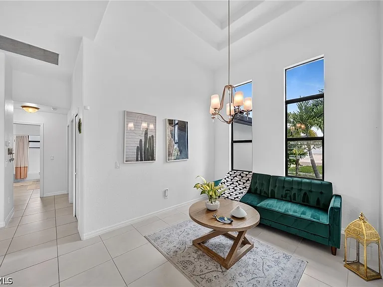 2204 SW 30th Terrace Cpe — Photo 9