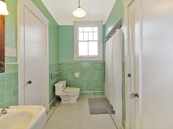 3rd image of 5520 Canal Blvd