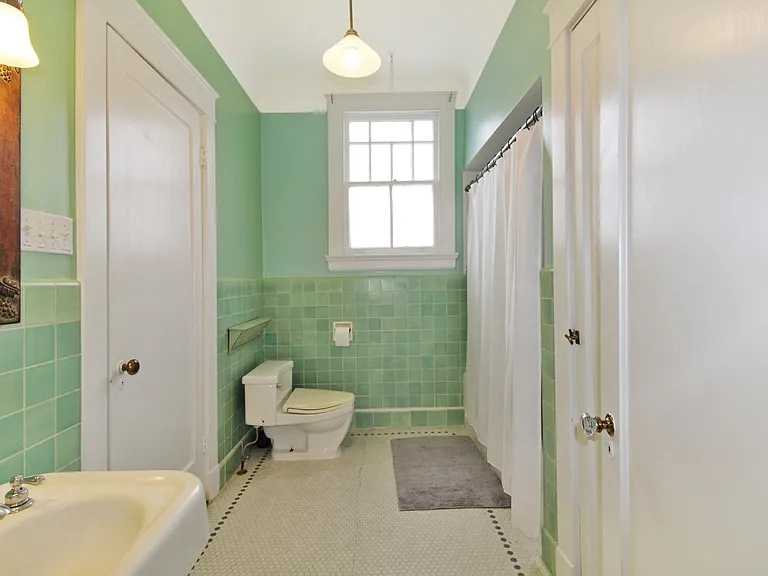 5520 Canal Blvd — Photo 3