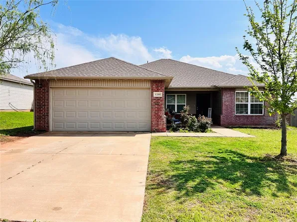 1208 Granite Ln, Noble, OK 73068