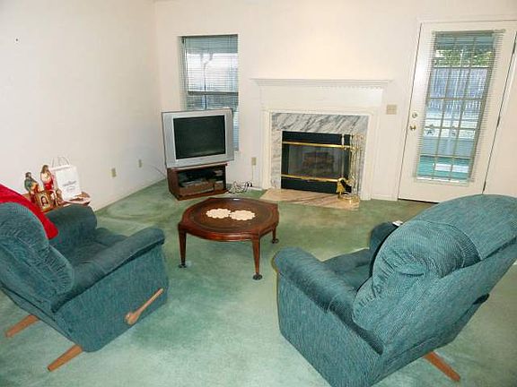 2nd image of 8490 Rockridge Dr