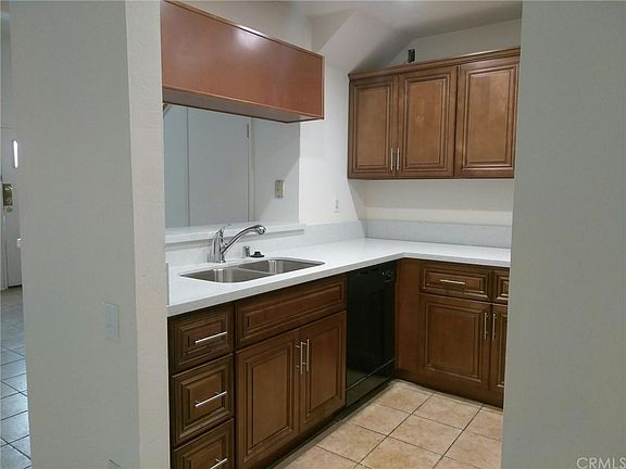5th image of 13104 Glen Ct Unit 48