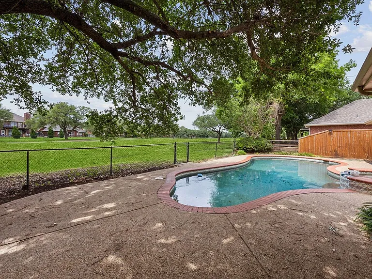 5605 Belle Chasse Ln — Photo 34