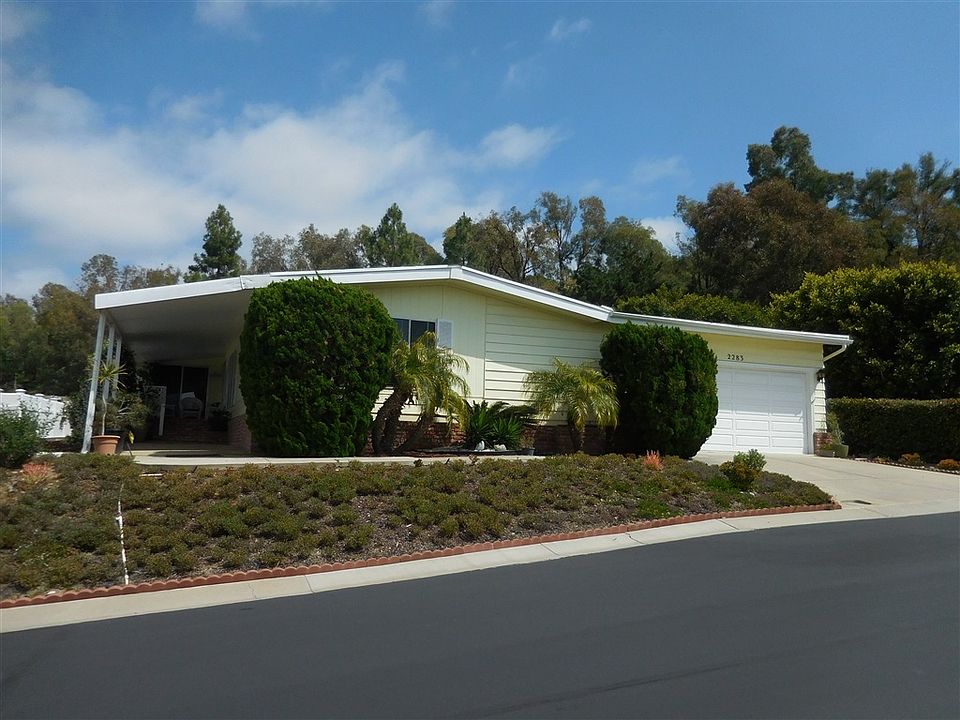 2nd image of 2283 Lindsay Dr