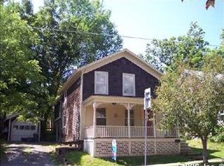 19 Farnham St, Cazenovia, NY 13035