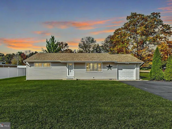 255 Cookstown New Egypt Rd, Wrightstown, NJ 08562