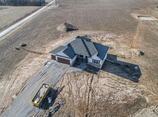 2130 E Friendship Church Rd, Hallsville, MO 65255