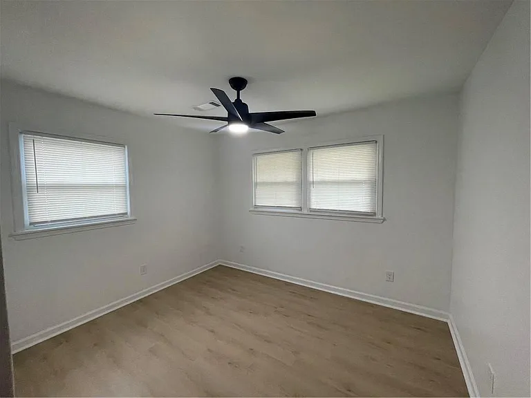 500 Hutchens Rd SE — Photo 35