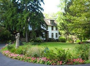 1936 S Green Rd, South Euclid, OH 44121