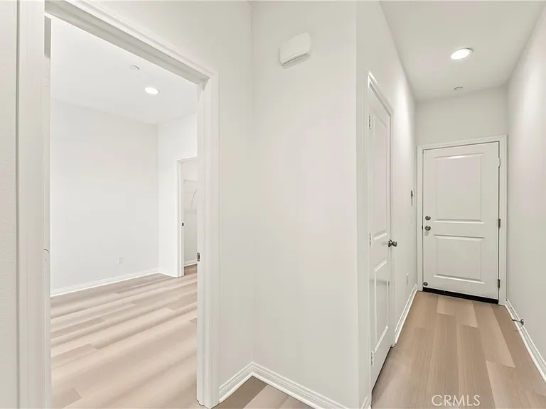 8916 Jasmine Dr — Photo 3