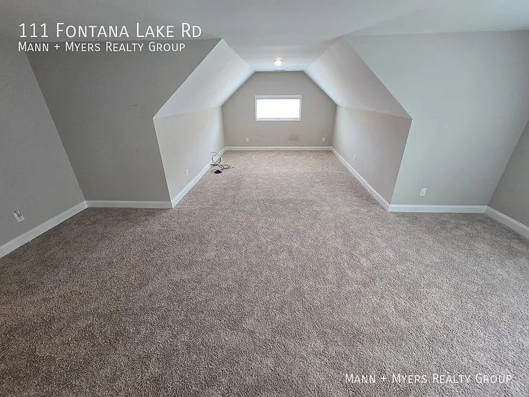 111 Fontana Lake Rd — Photo 44