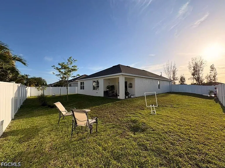 1129 NW 20th Ave — Photo 4