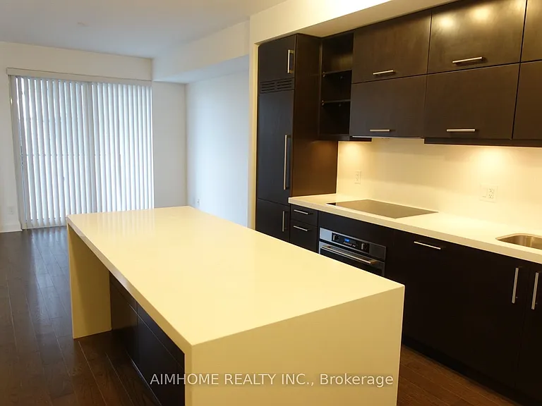 1080 Bay St #1403 — Photo 8