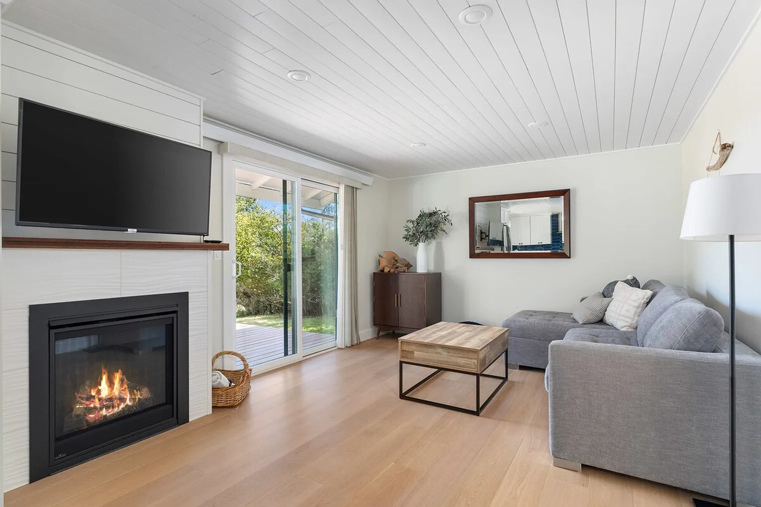 2 bed, 2.0 bath, $3,949 — Photo 1