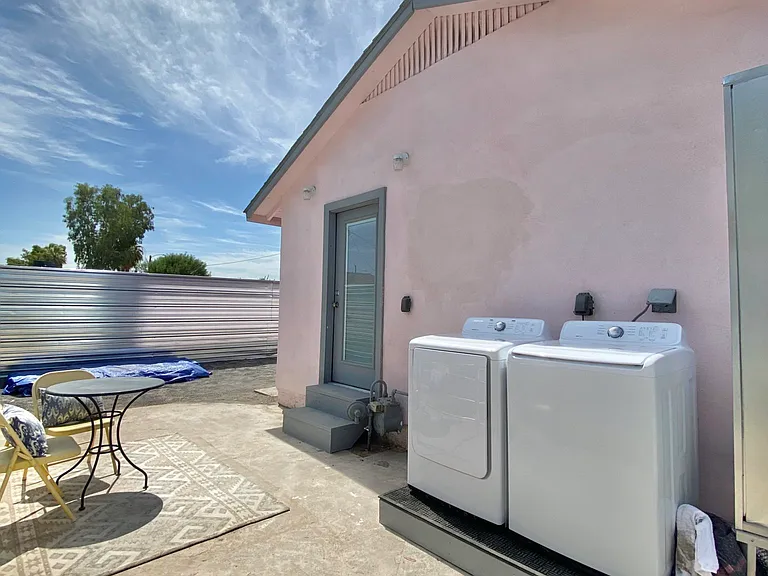 1118 E Roosevelt St #A — Photo 12