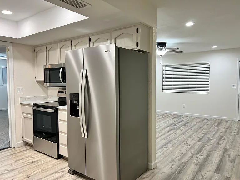 3221 Medicine Bow Dr — Photo 3
