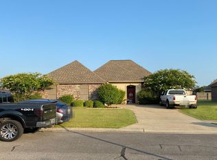 6712 Chanango Dr, Addis, LA 70710