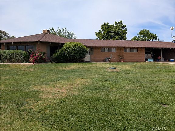 3rd image of 4240 Los Olivos Rd